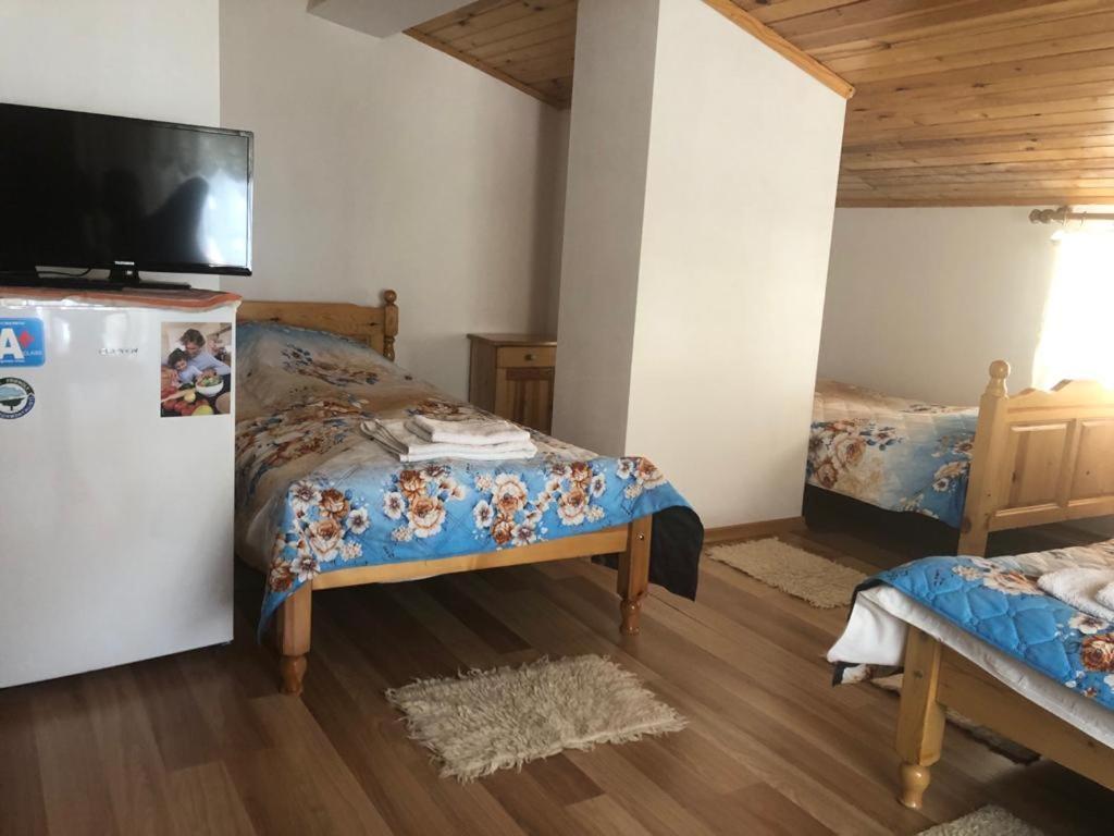 Stai Za Gosti Lilovi Hotel Smoljan Esterno foto